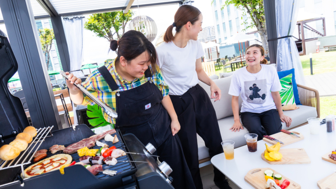 施設運営事業部(Faló)|レストランサービス・ホールスタッフの求人画像1枚目