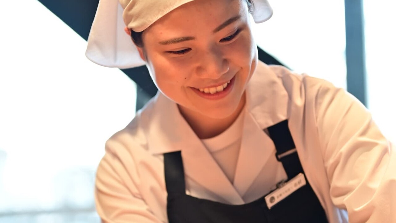 うなぎ業態 炭焼うな富士　福岡大名別邸 和食, 日本料理・懐石料理 | レストランサービス・ホールスタッフ)の求人の写真 2枚目