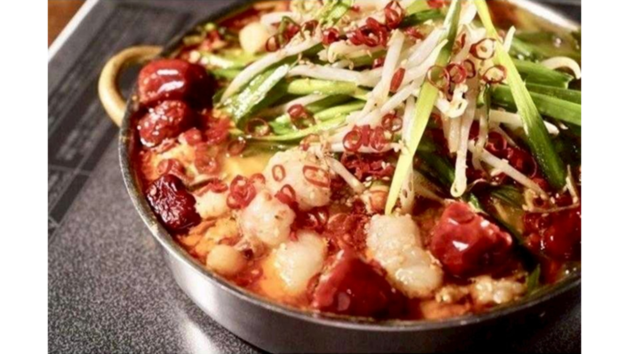 炭火焼鳥・牛もつ鍋 うる虎 総本店|店長・店長候補の求人画像1枚目