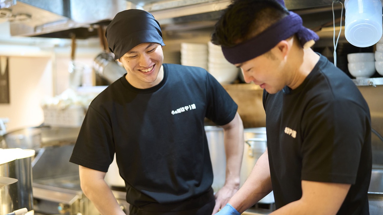 ラーメン事業部 らぁ麺 はやし田 上野御徒町店 ラーメン | 店長・店長候補)の求人の写真 1枚目
