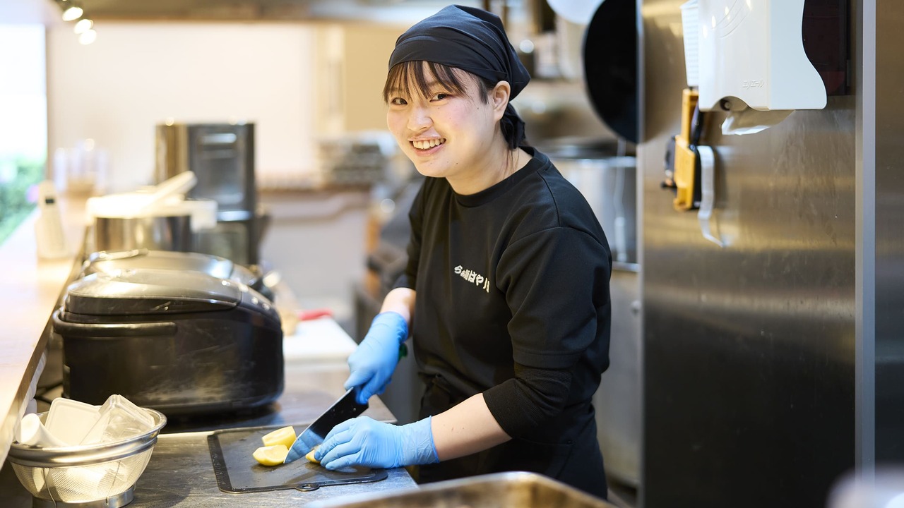 ラーメン事業部 らぁ麺 はやし田 上野御徒町店 ラーメン | 店長・店長候補)の求人の写真 2枚目