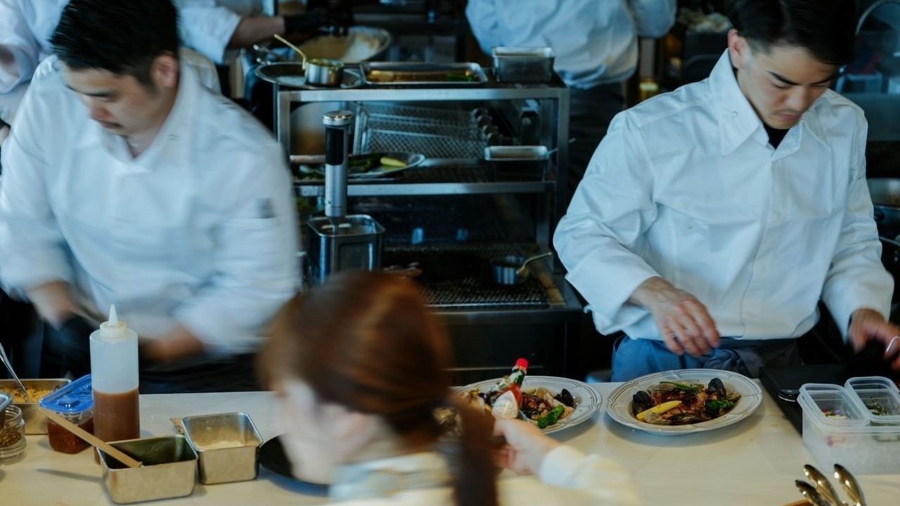 やすまる|キッチンスタッフの求人画像3枚目