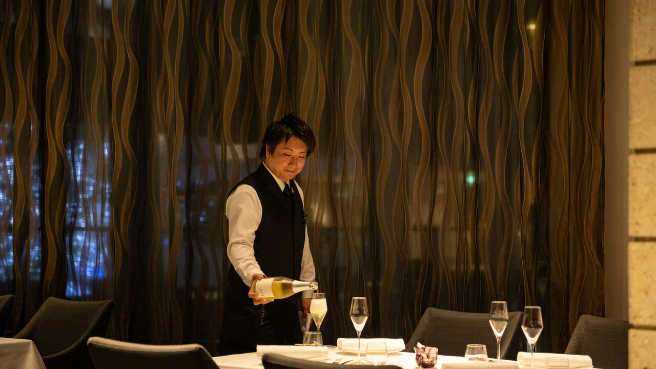 KENZO ESTATE WINERY 六本木ヒルズ店 フレンチ, 創作・ダイニングバー | キッチンスタッフ)の求人の写真 3枚目