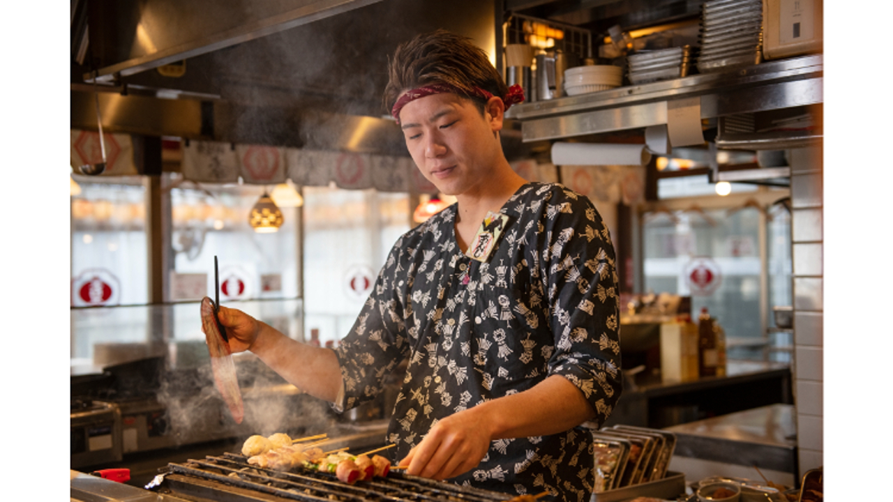 屋台屋 博多劇場|レストランサービス・ホールスタッフの求人画像1枚目