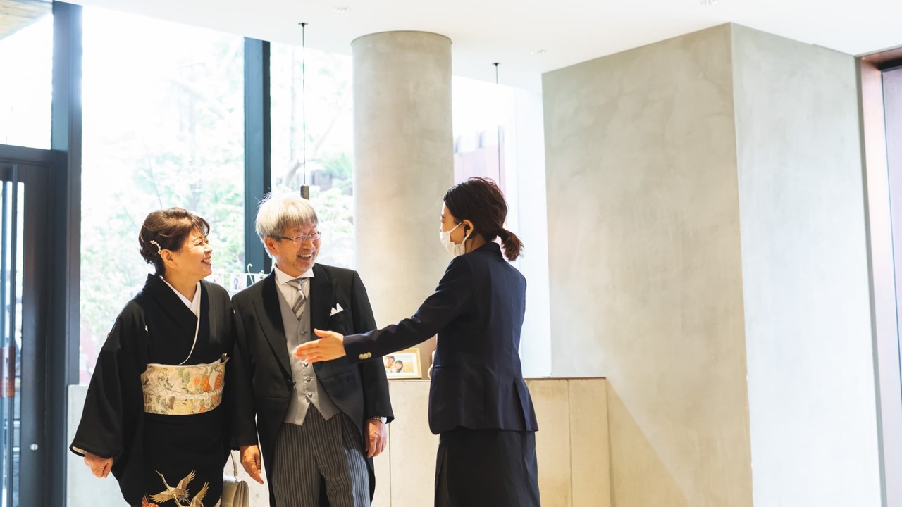 IWAI OMOTESANDO|販売スタッフの求人画像4枚目