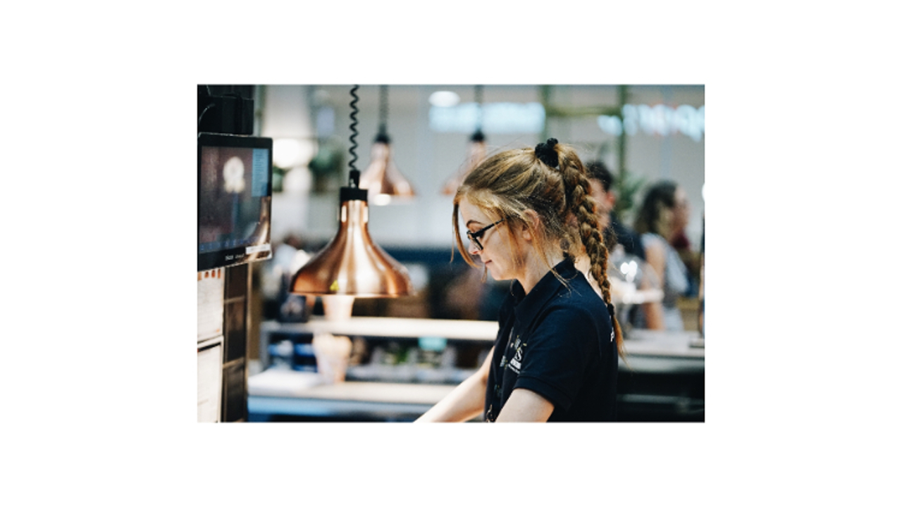 CRYSTAL JADE(クリスタルジェイド)|レストランサービス・ホールスタッフの求人画像3枚目