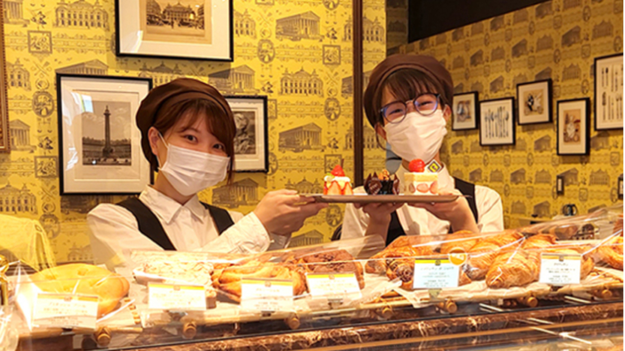 ル パティシエ タカギ|販売スタッフの求人画像1枚目