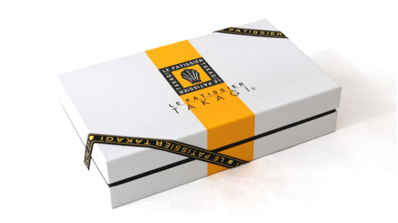 ル パティシエ タカギ|販売スタッフの求人画像1枚目