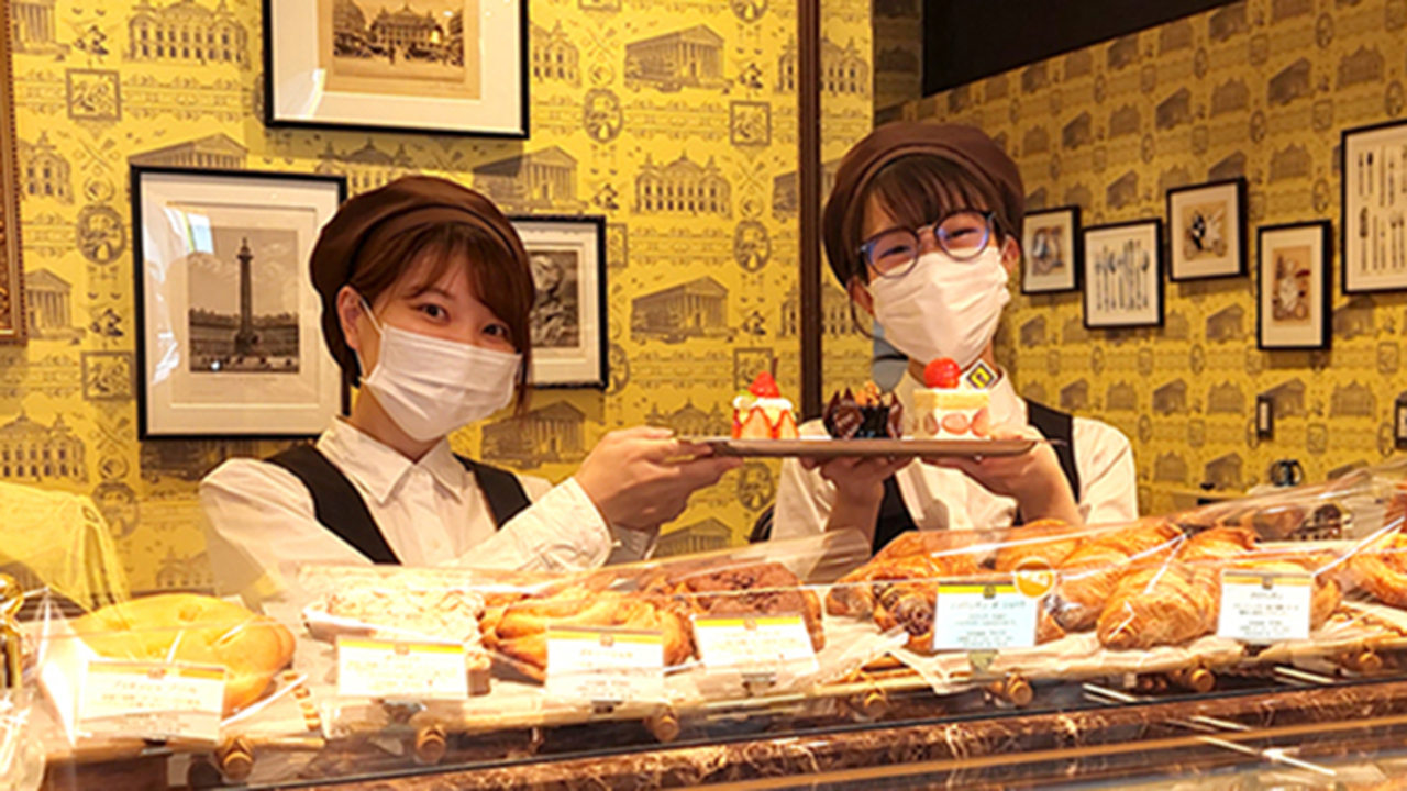 ル パティシエ タカギ|販売スタッフの求人画像1枚目