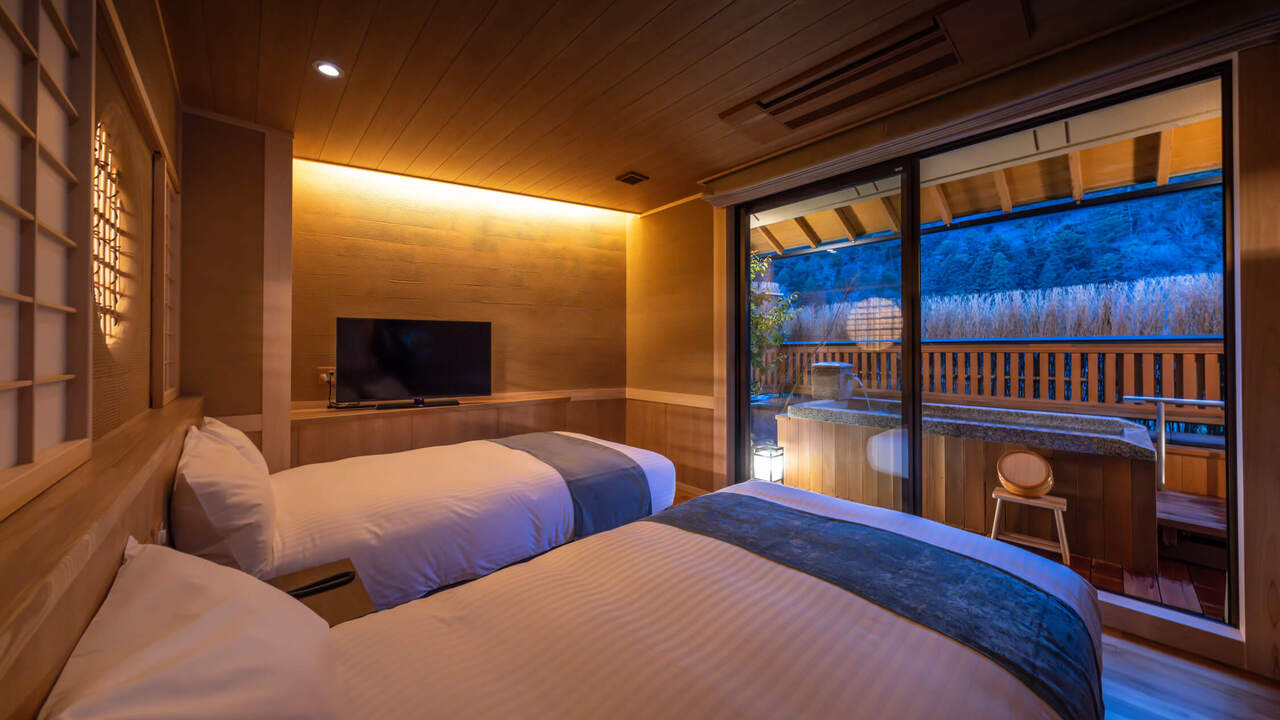 下呂温泉 懐石宿 水鳳園|宿泊全般の求人画像1枚目