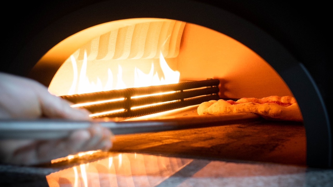 Pizzeria R Niseko|キッチンスタッフの求人画像1枚目