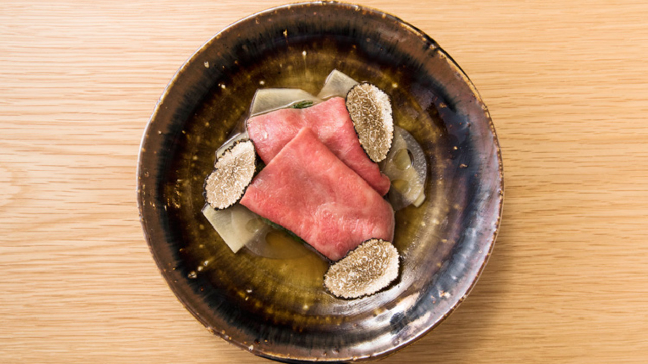 肉割烹 上 西麻布 和食, ステーキ・鉄板焼き | レストランサービス・ホールスタッフ)の求人の写真 4枚目