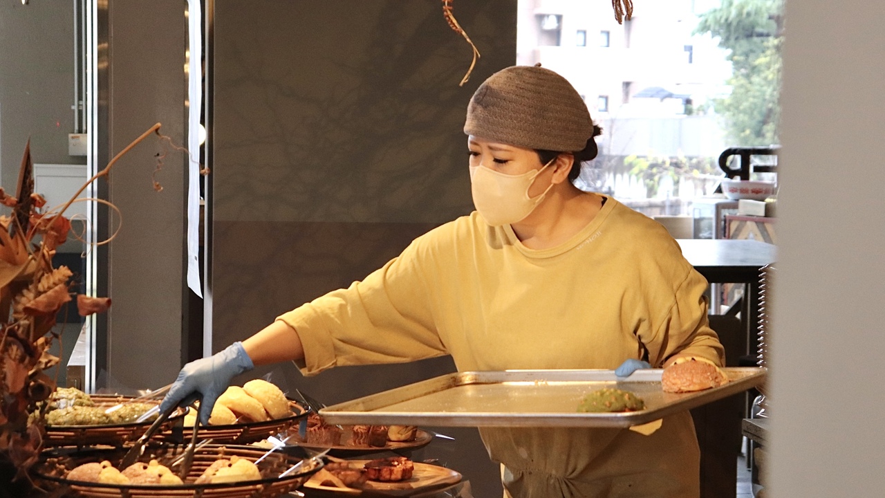 ベーカリー&カフェ NONOJI|店長・店長候補の求人画像1枚目