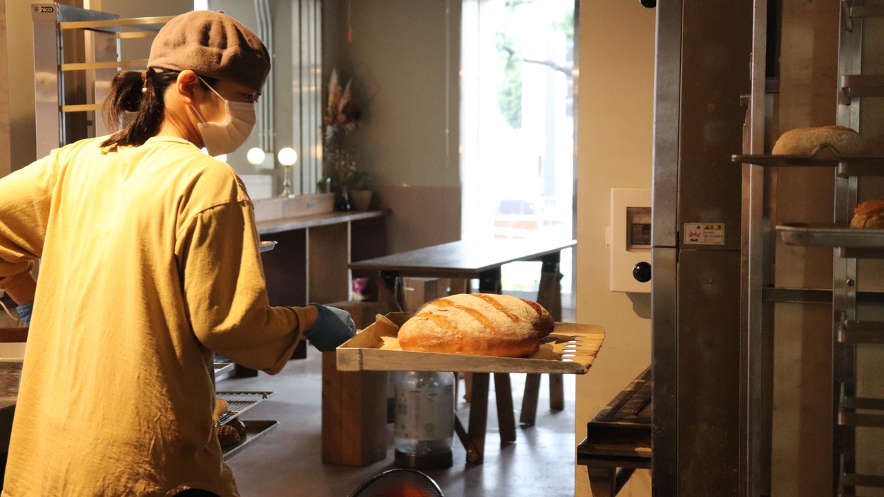 ベーカリー&カフェ NONOJI|店長・店長候補の求人画像1枚目