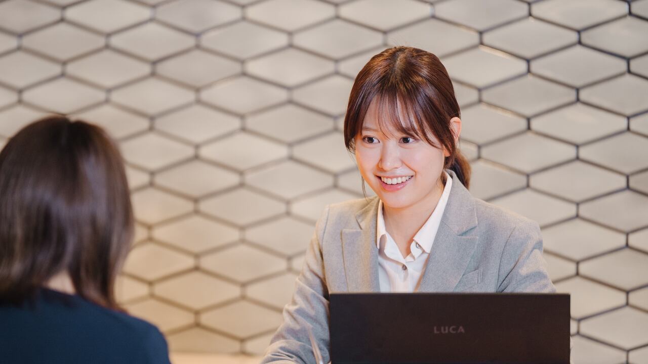 ホテルカンラ京都|フロントスタッフの求人画像1枚目