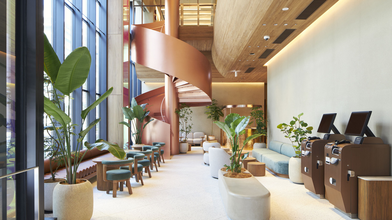 ホテル コメント|レストランサービス・ホールスタッフの求人画像1枚目