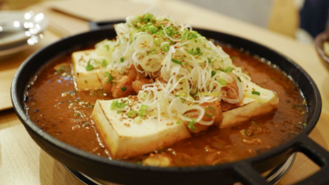 カネマス弥平とうふ店|料理長・料理長候補の求人画像1枚目