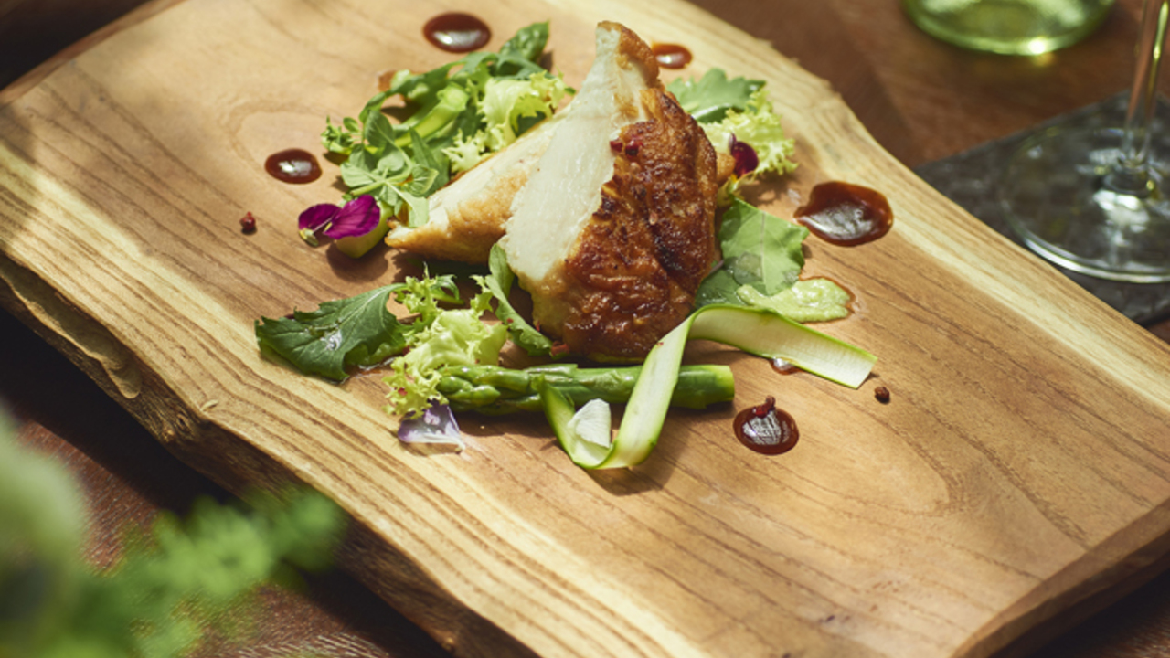 宮の森フランセス教会|料理長・料理長候補の求人画像2枚目