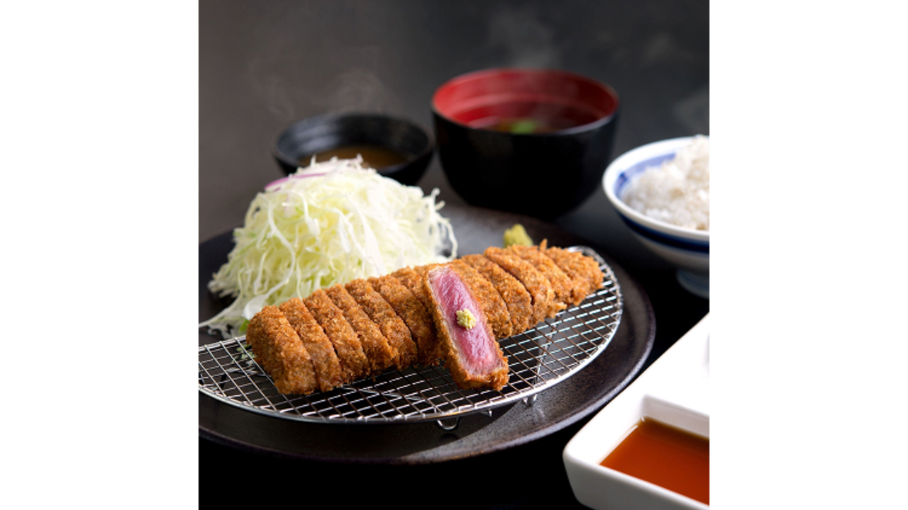 牛カツ京都勝牛|レストランサービス・ホールスタッフの求人画像1枚目