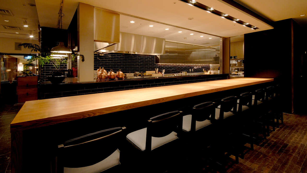 酢重 酢重ダイニング　新丸の内ビル 和食 | 料理長・料理長候補)の求人の写真 3枚目