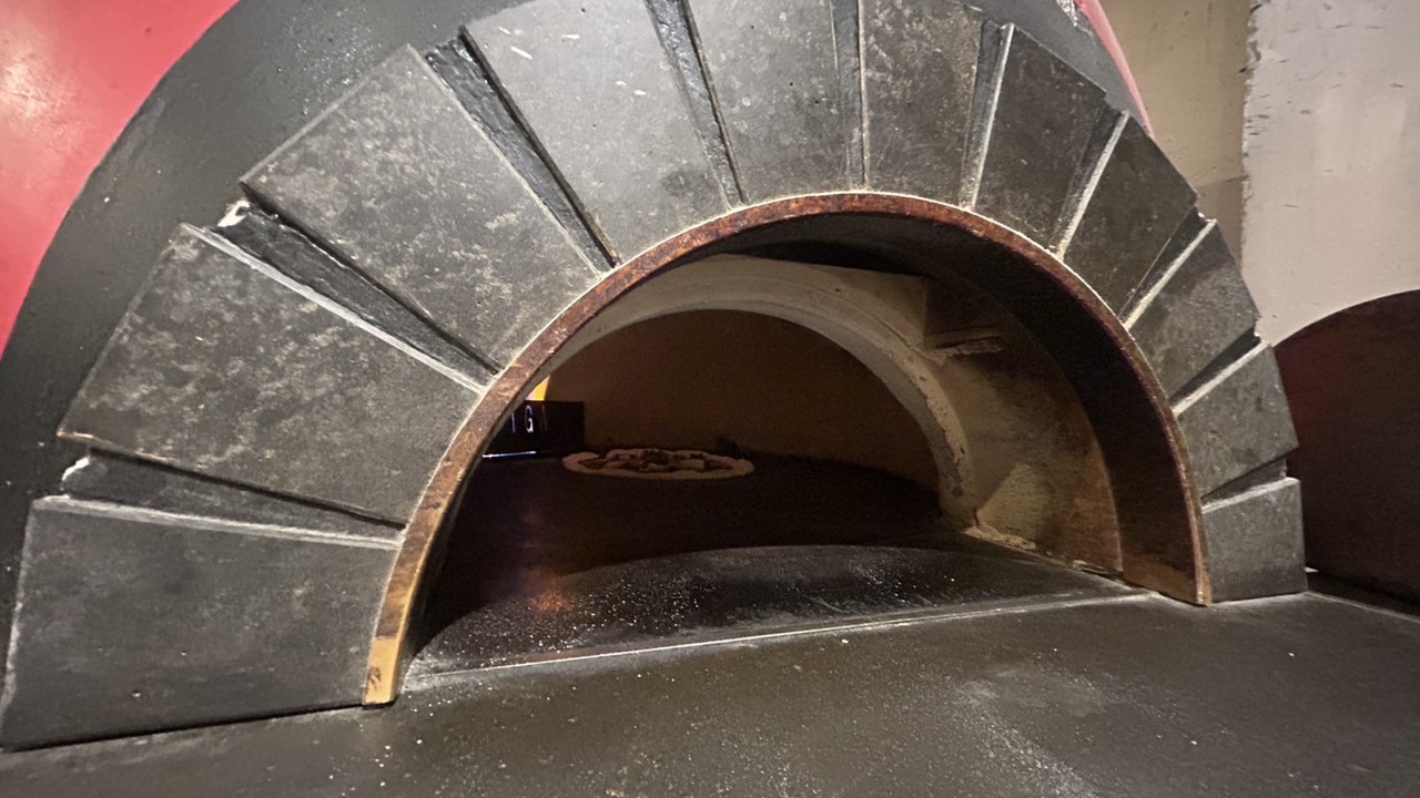 Pizzeria asse|料理長・料理長候補の求人画像1枚目