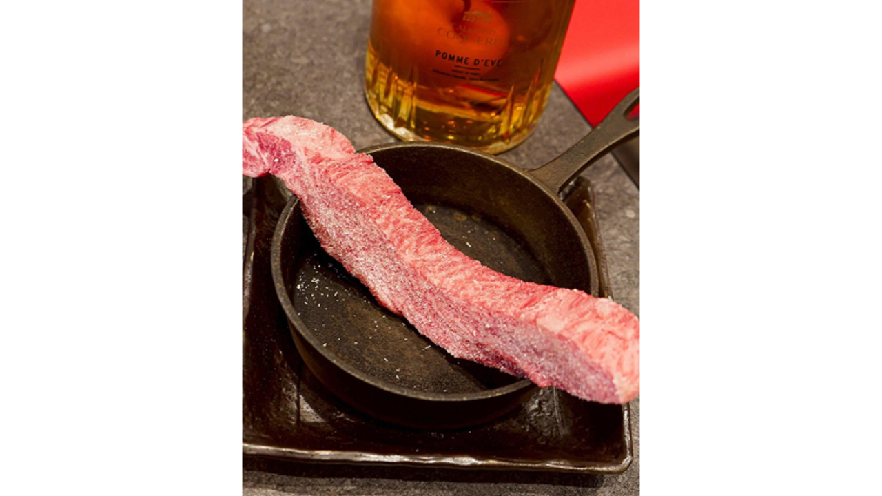 お肉一枚売りの焼肉店 焼肉とどろき|レストランサービス・ホールスタッフの求人画像3枚目