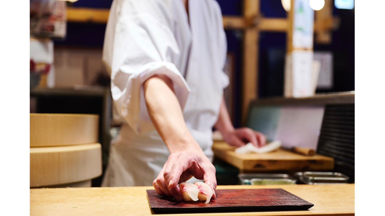 立ち寿司横丁|店長・店長候補の求人画像1枚目