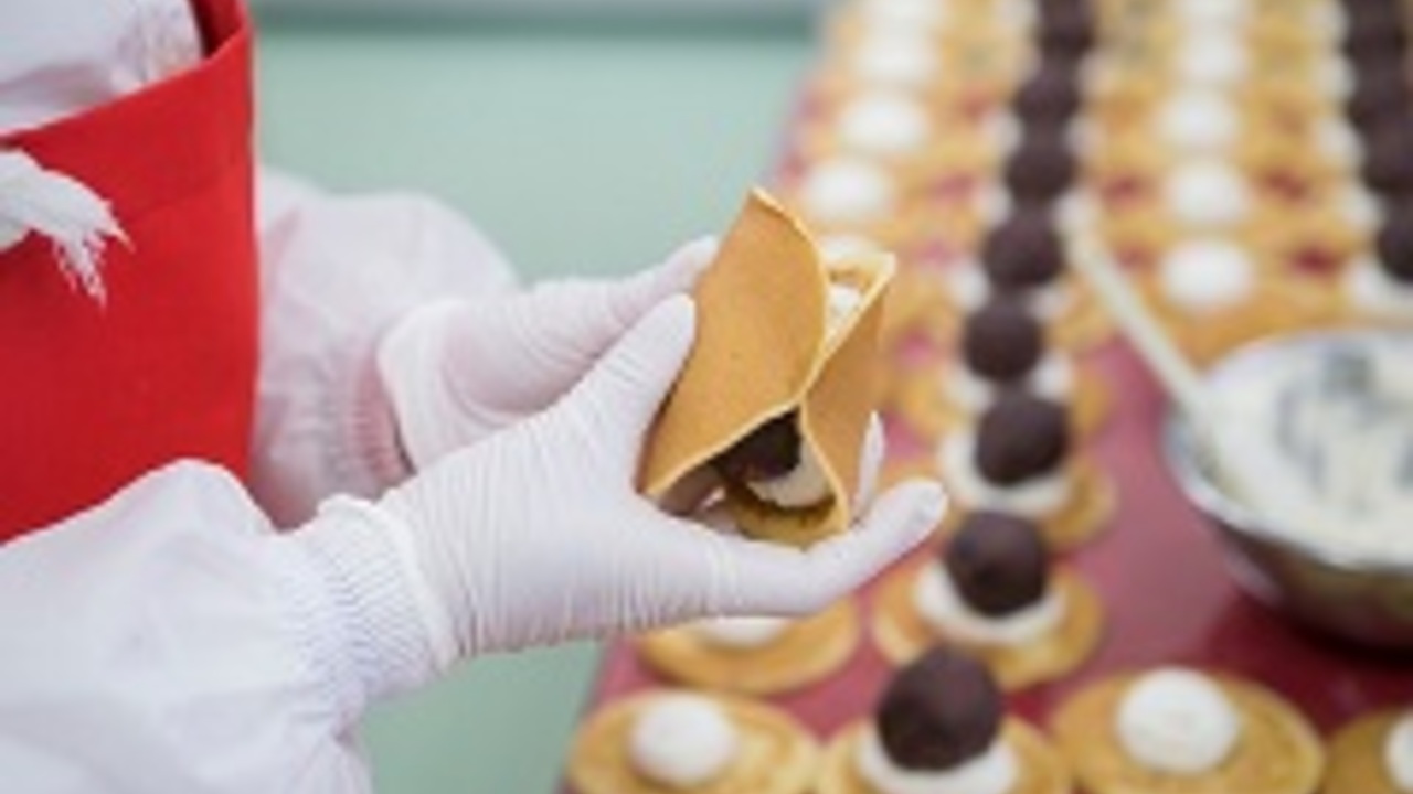 あまおう苺加工販売所 伊都きんぐ|店長・店長候補の求人画像2枚目