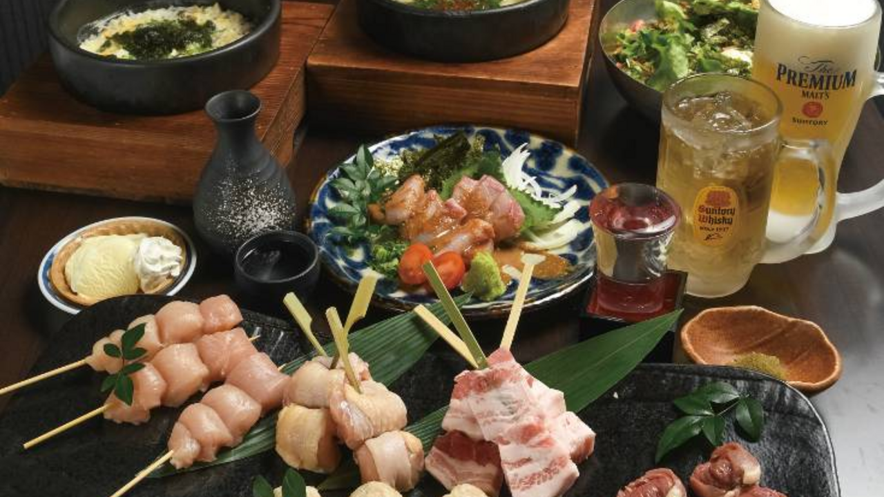 焼鳥 かど屋|レストランサービス・ホールスタッフの求人画像1枚目