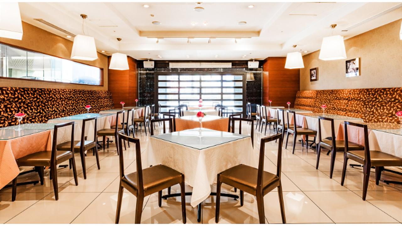 宇都宮東武ホテルグランデ ホテル・旅館 | レストランサービス・ホールスタッフ)の求人の写真 1枚目