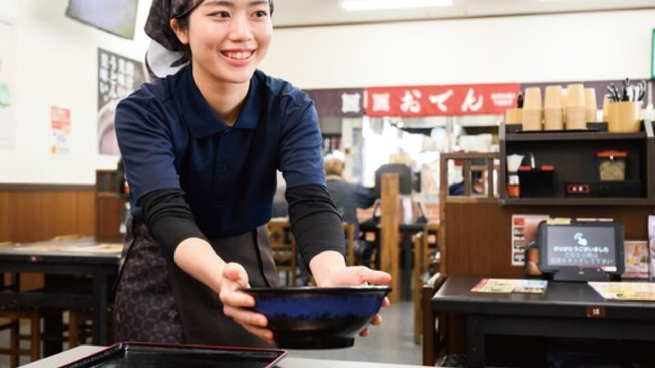 資さんうどん|レストランサービス・ホールスタッフの求人画像1枚目
