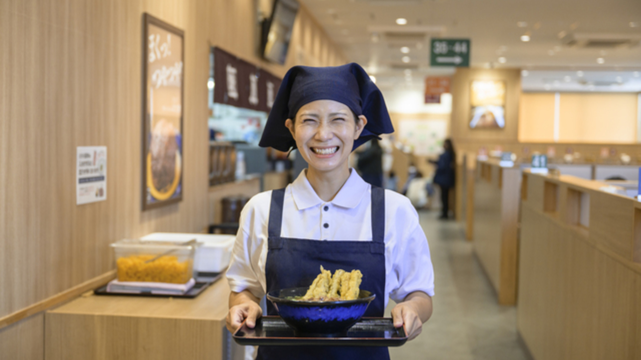 資さんうどん|キッチンスタッフの求人画像1枚目