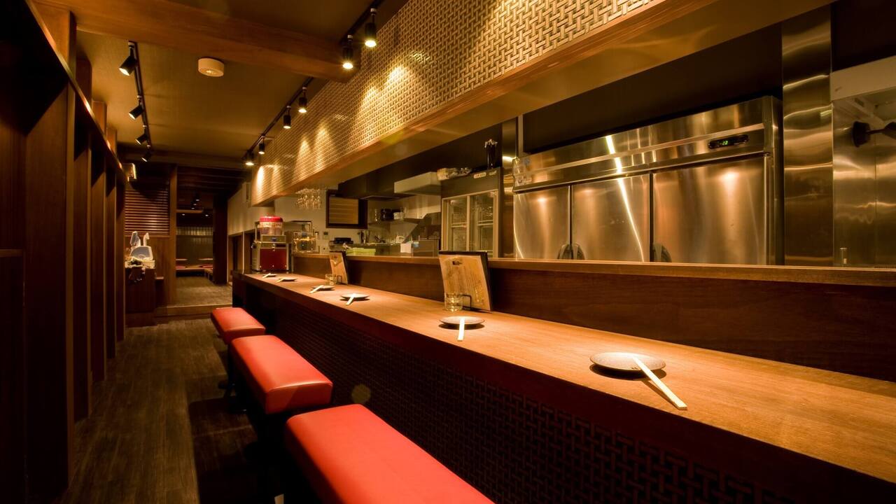 京都 炭火串焼つじや|料理長・料理長候補の求人画像1枚目