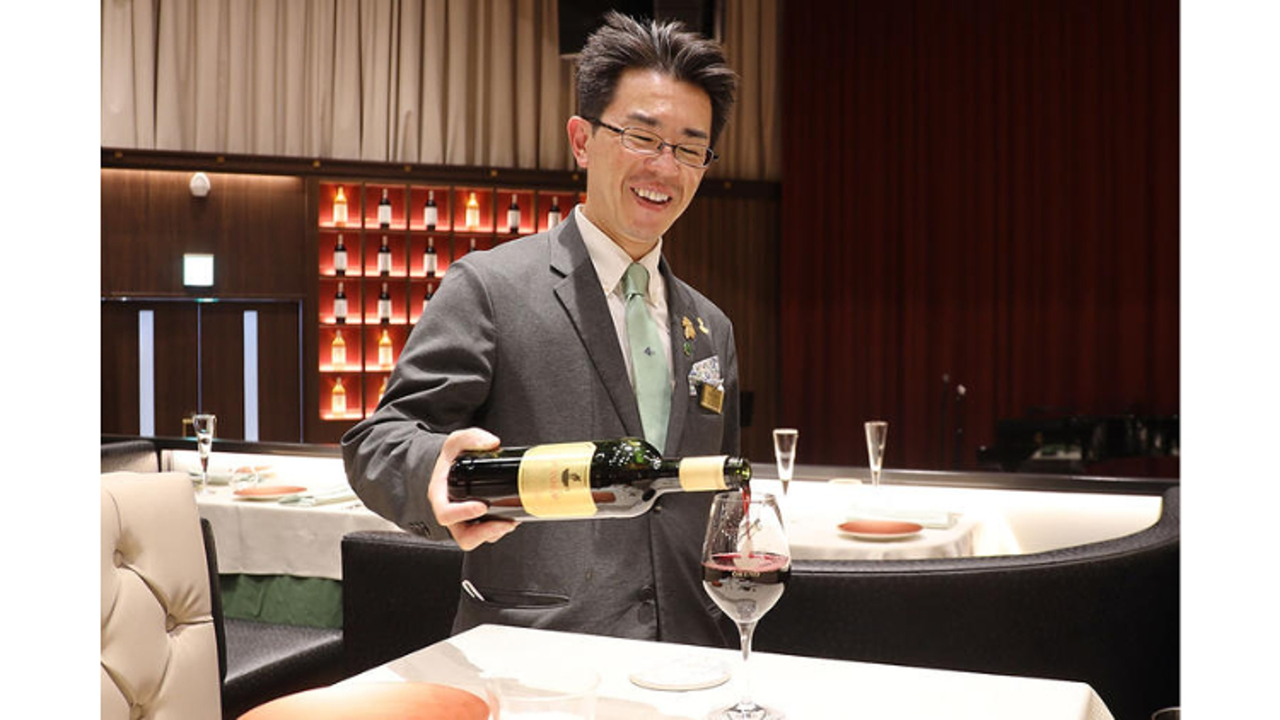 俺のフレンチ|レストランサービス・ホールスタッフの求人画像1枚目