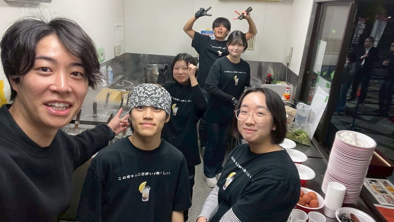 『生しじみラーメン』オルニ|キッチンスタッフの求人画像1枚目