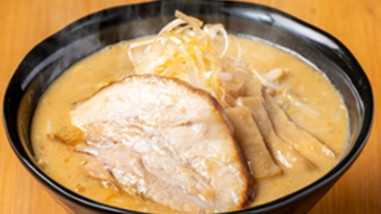 萬馬軒 池袋西口店 ラーメン | 調理見習い・調理補助)の求人の写真