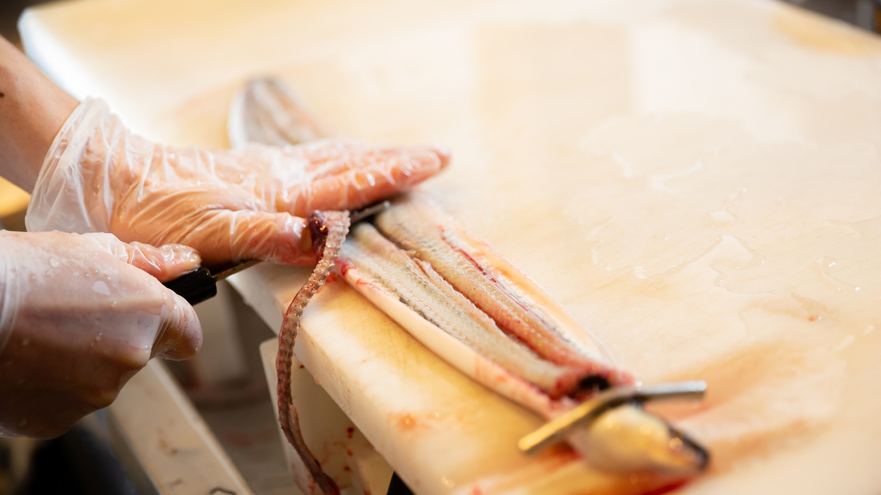 うなぎ四代目菊川|レストランサービス・ホールスタッフの求人画像2枚目