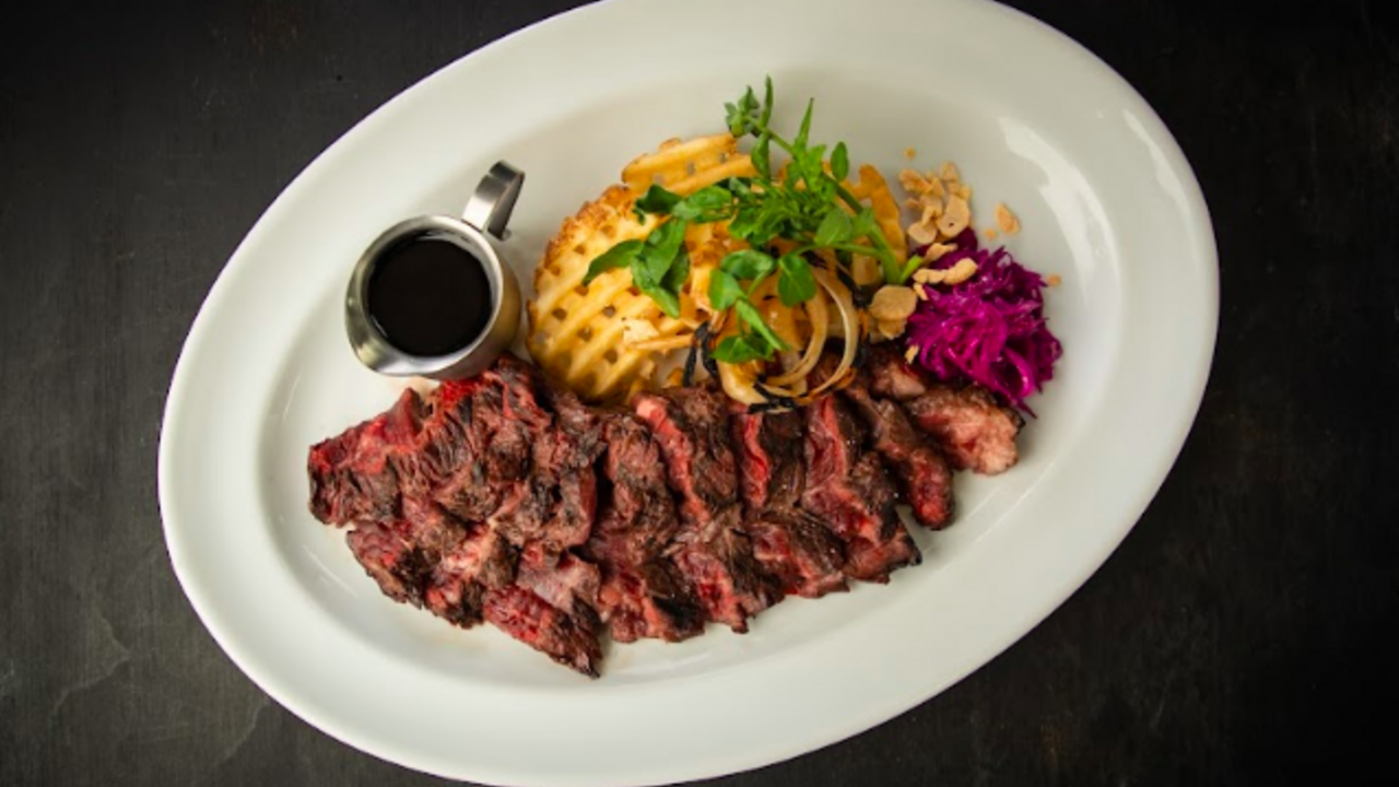 HangOut HangOver 西武新宿 Brick St.店 創作・ダイニングバー, カフェ | 料理長・料理長候補)の求人の写真 3枚目