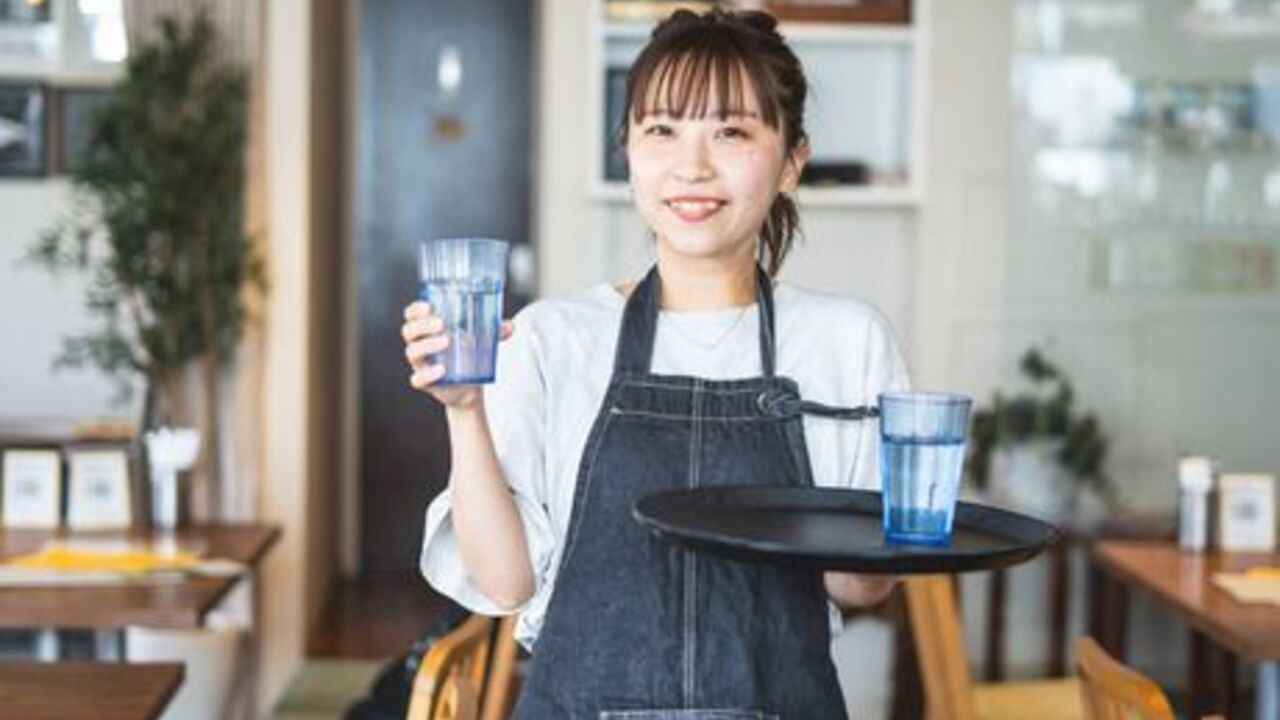 #02 CAFE&DINER|レストランサービス・ホールスタッフの求人画像3枚目