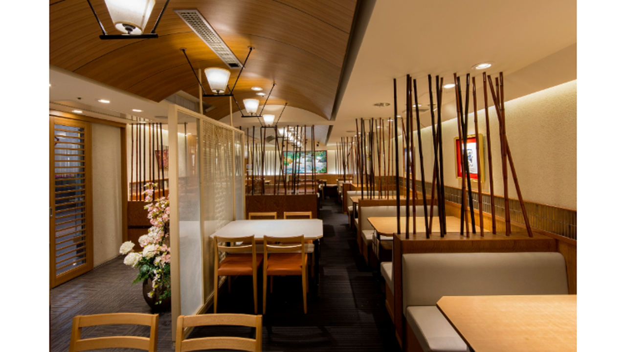 とんかつKYK|店長・店長候補の求人画像1枚目