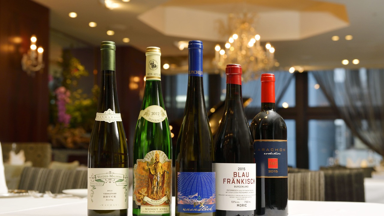 銀座ハプスブルク・ファイルヒェン|レセプション・レストランレセプションの求人画像4枚目