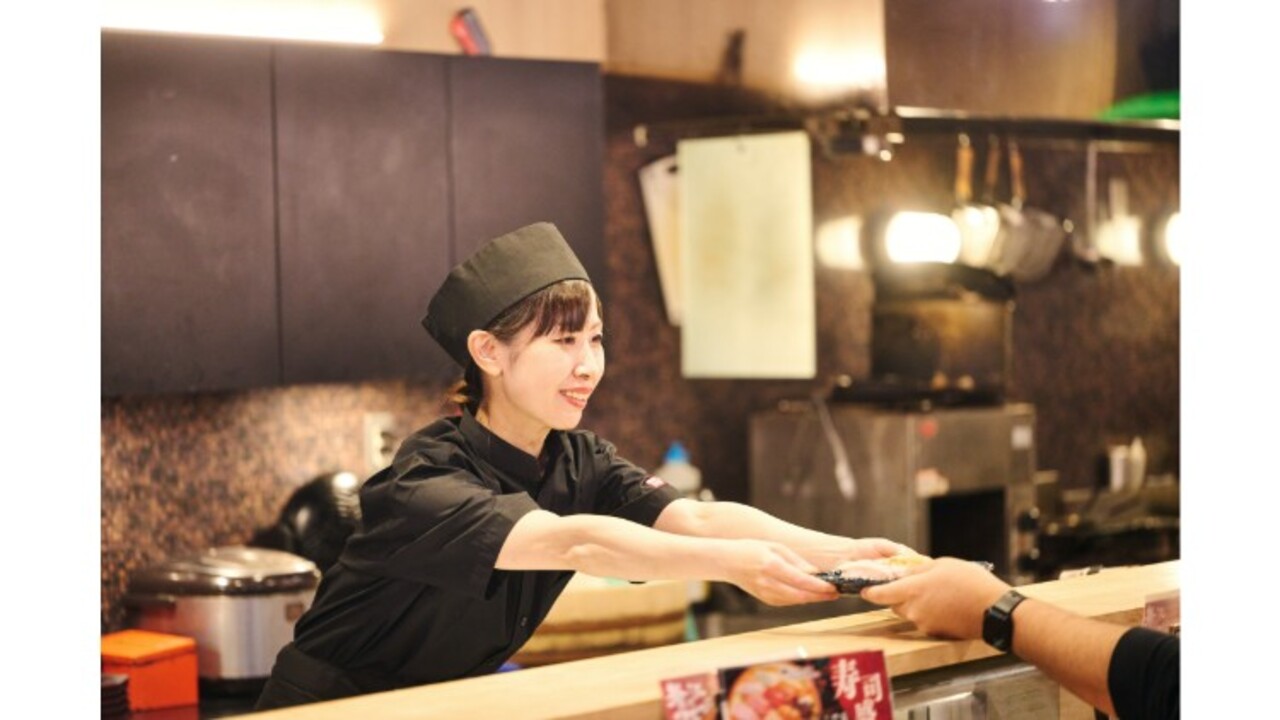 海鮮特急レーン 寿司じじや 玉名店 寿司・鮨 | 店長・店長候補)の求人の写真 3枚目