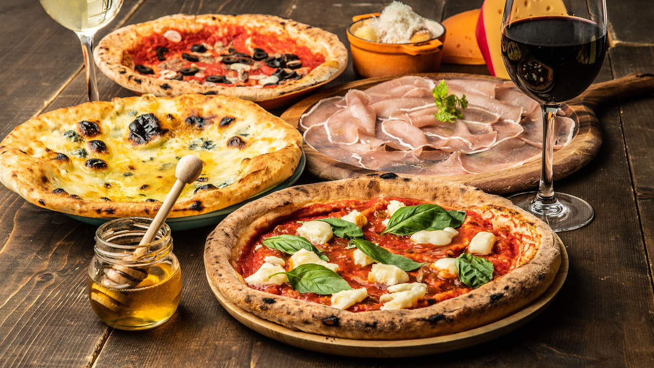 Cafe＆Dining ballo ballo|レストランサービス・ホールスタッフの求人画像1枚目