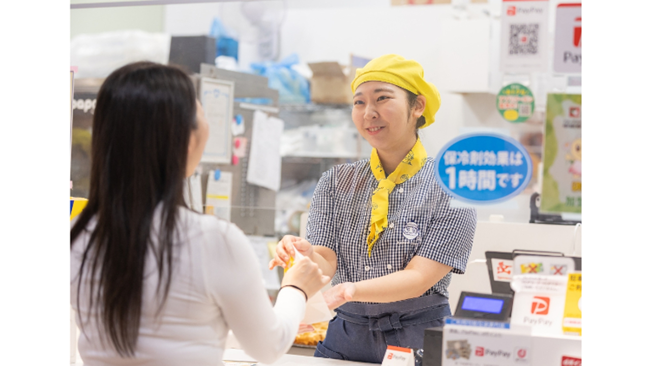 ビアードパパ アル・プラザ草津店 パティスリー・ケーキ屋, テイクアウト・惣菜・弁当屋 | レストランサービス・ホールスタッフ)の求人の写真 4枚目