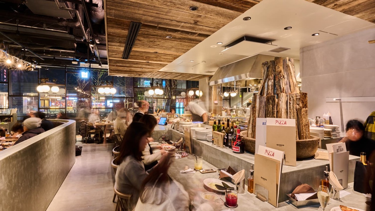 Pizzeria & Trattoria GONZO|キッチンスタッフの求人画像1枚目