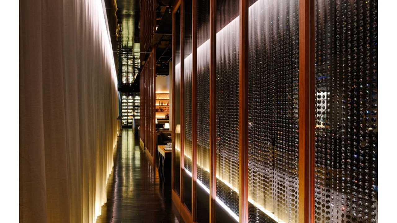 XEX|バーテンダーの求人画像4枚目