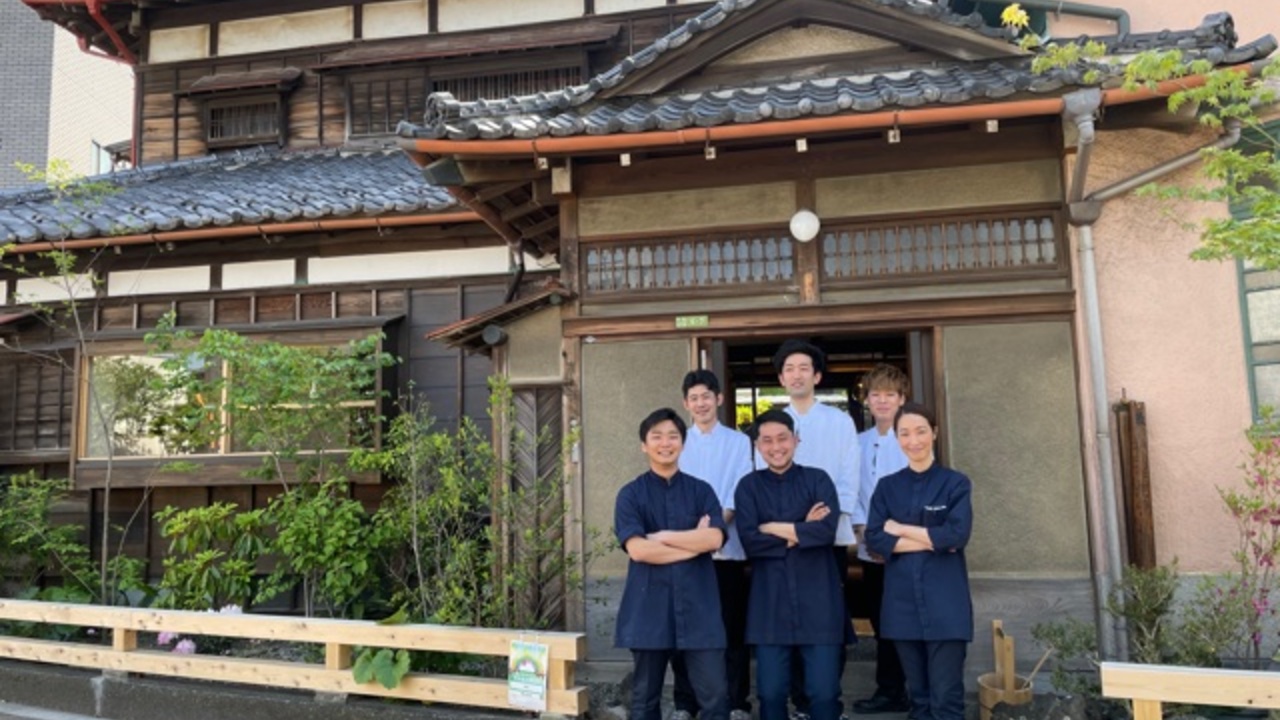 和食板垣|レストランサービス・ホールスタッフの求人画像1枚目