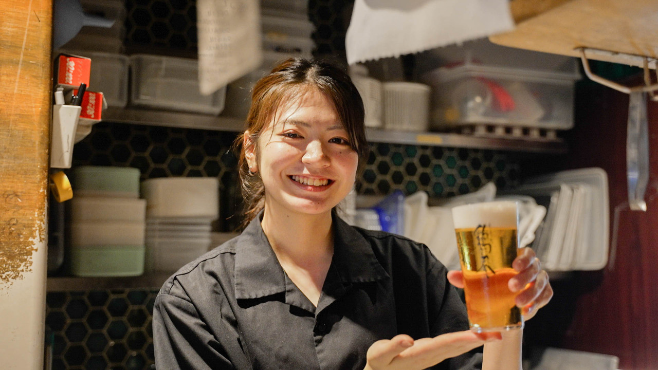 炭火焼き鳥 鴨尽|レストランサービス・ホールスタッフの求人画像1枚目