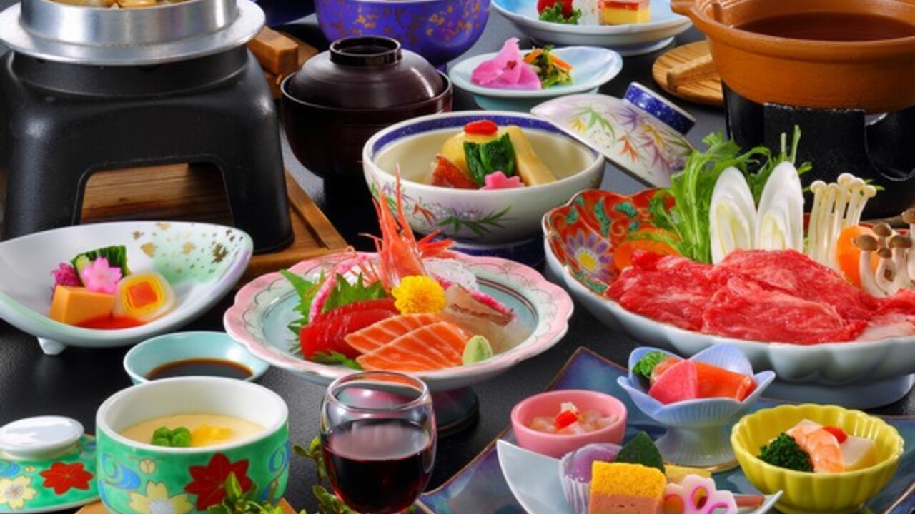 果実の山　あづま屋 別館ふじや旅館 旅館・温泉 | 調理部門 | 料理長・料理長候補)の求人の写真 2枚目