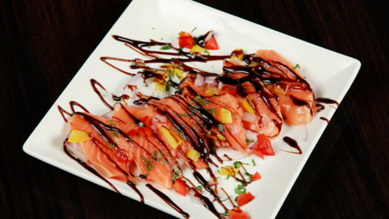 バー業態|レストランサービス・ホールスタッフの求人画像2枚目